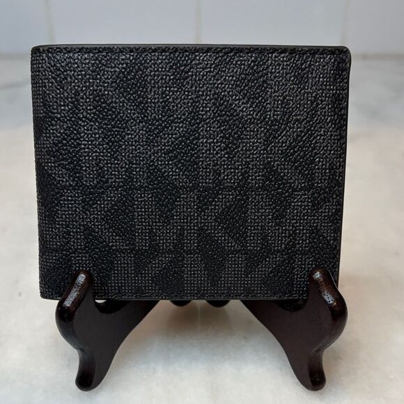 Michael Kors Signature MK Logo Saffiano Leather Wallet - NWOT - Picture 1 of 16